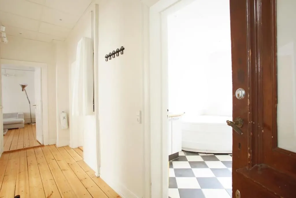 Large & Bright 3Br Apartment W Whirlpool Near Metro Copenhagen