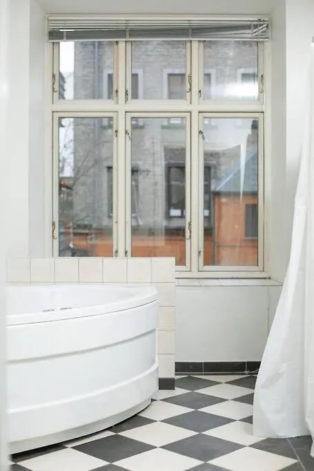 Large & Bright 3Br Apartment W Whirlpool Near Metro Copenhagen