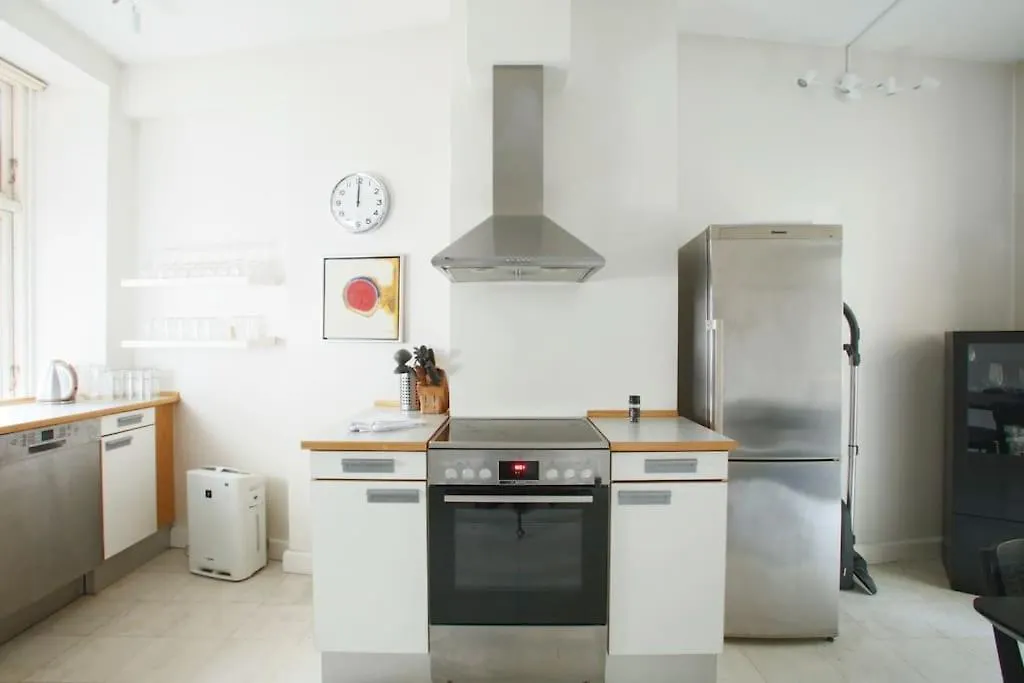 Large & Bright 3Br Apartment W Whirlpool Near Metro Copenhagen
