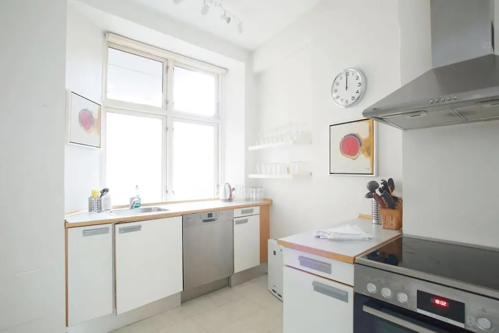 Large & Bright 3Br Apartment W Whirlpool Near Metro Copenhagen Denmark