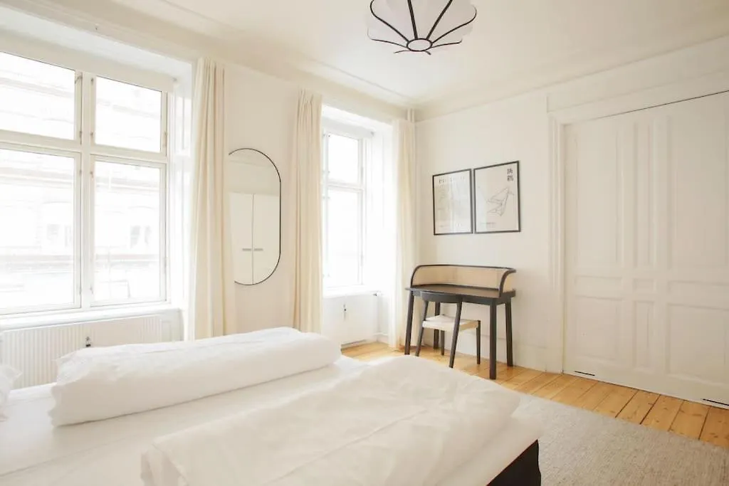 Large & Bright 3Br Apartment W Whirlpool Near Metro Copenhagen